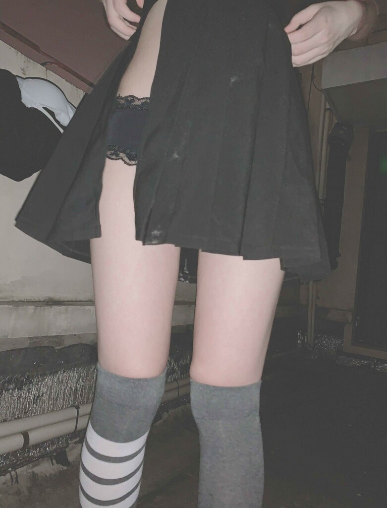 天台美女，天台露出[12P]
